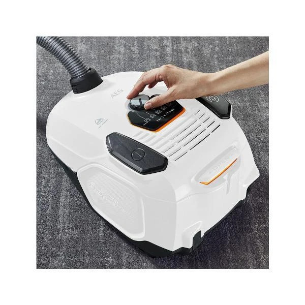 جاروبرقی آاگ مدل VX7-2-IW-S